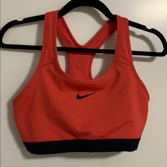 Nike sports bra - Picture 1 of 2